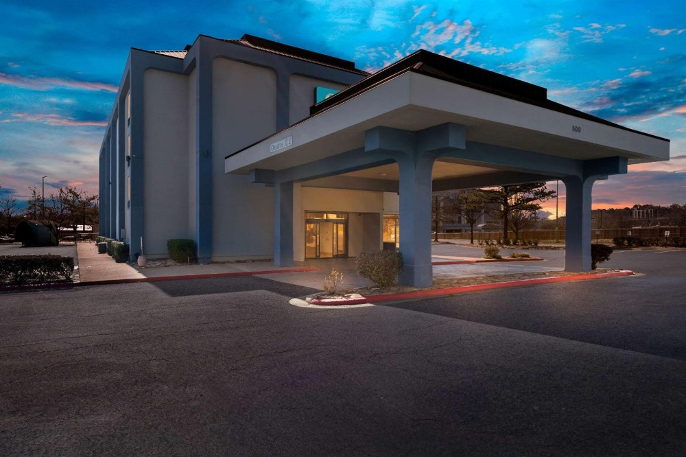 Quality Inn & Suites North Little Rock